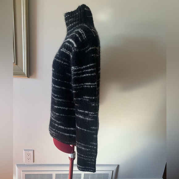 WOOL BLEND TURTLENECK SWEATER - Picture 3 of 7